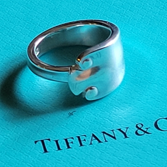 Tiffany & Co 1911 Flemish pattern Spoon Ring #63 - Picture 6 of 13